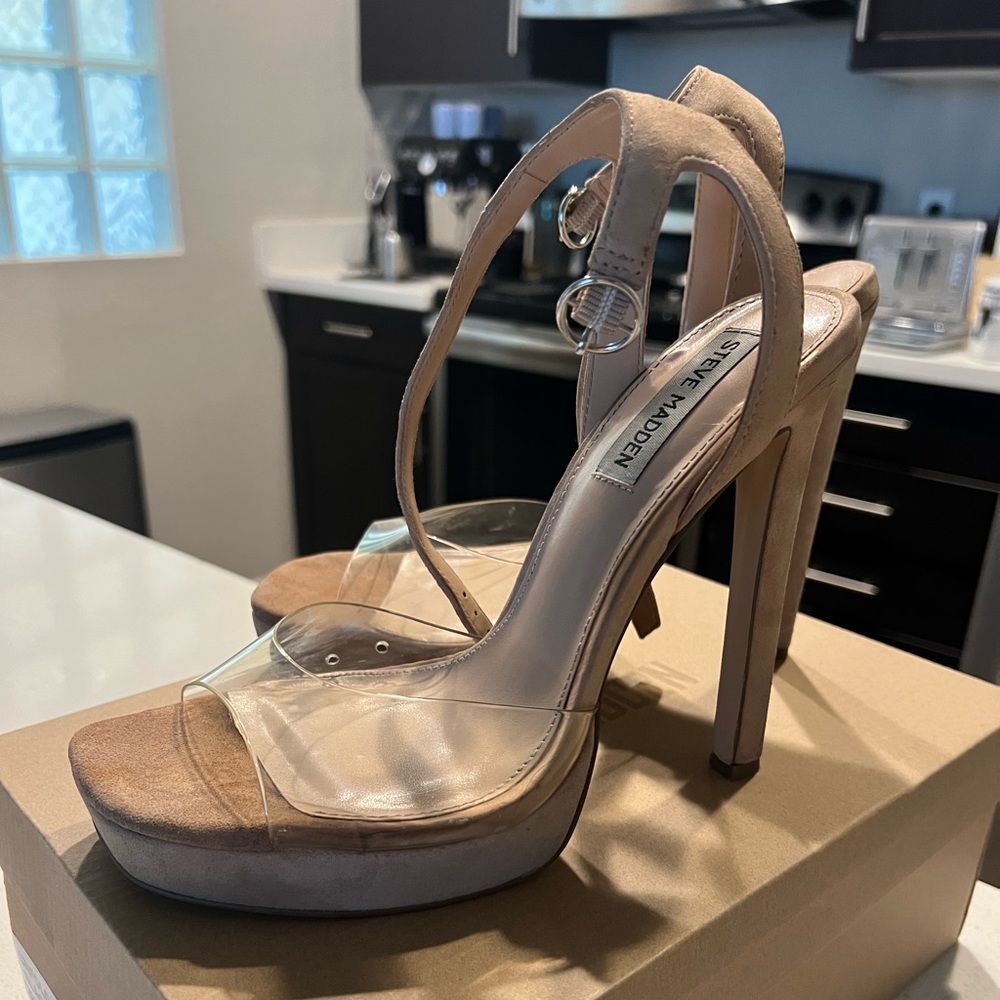 Steve Madden Nude Suede &Clear Strappy Heels US9